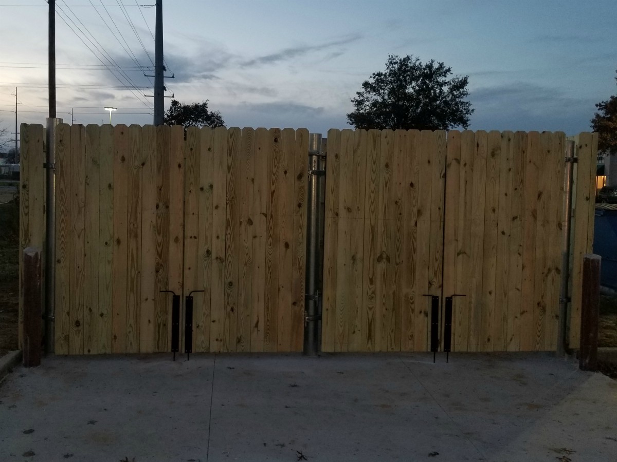 281_commercial-trash-enclosure-wood-privacy-syp Wood - Forrest Fencing