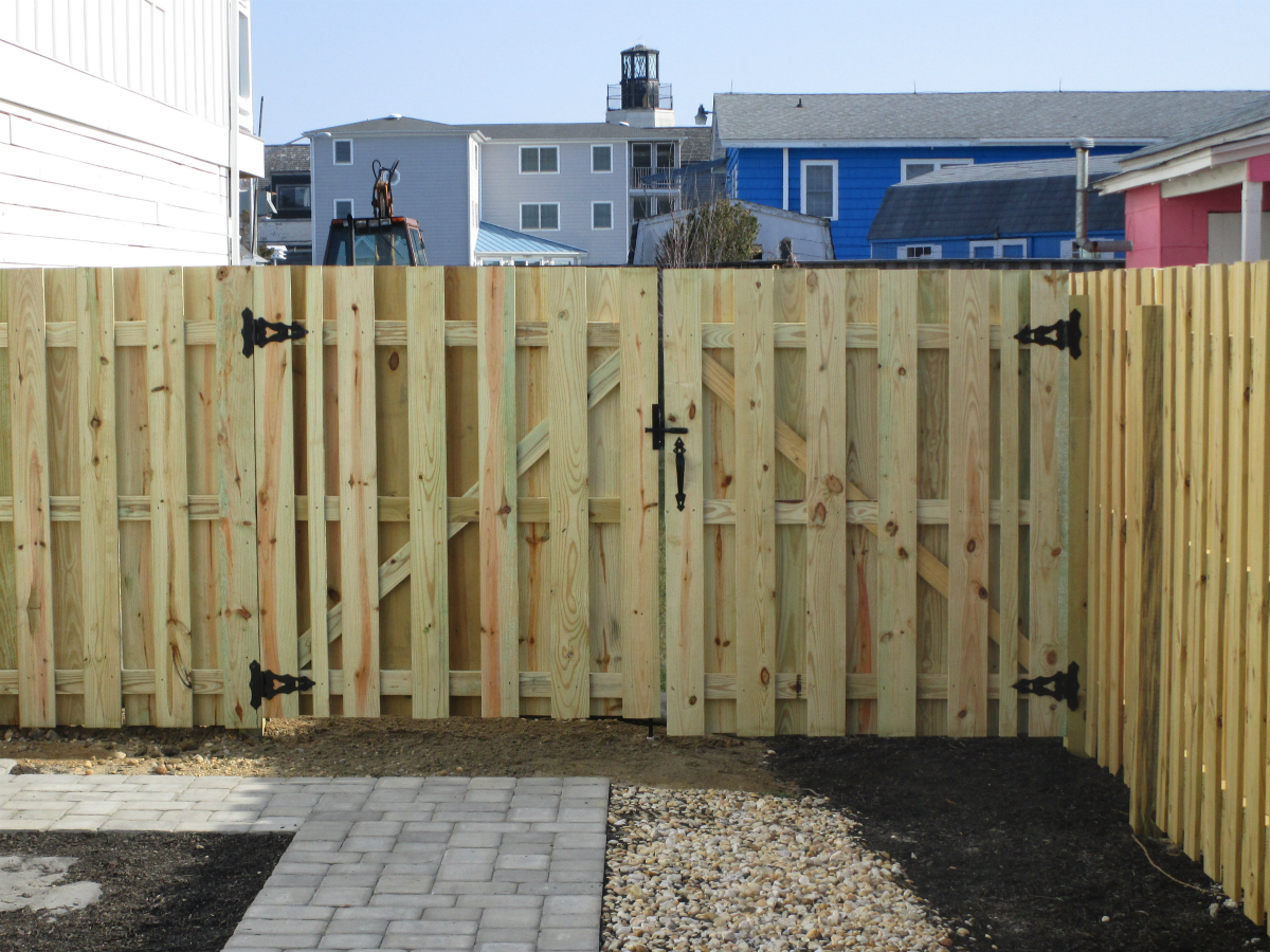 235_shadow-box-double-gate-southern-yellow-pine Wood - Forrest Fencing